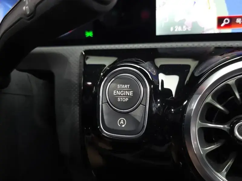 2022 Mercedes-Benz CLA с пробегом 18 982 км