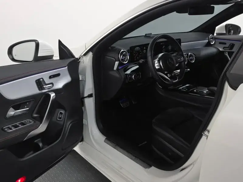 2021 Mercedes-Benz CLA с пробегом 24 541 км