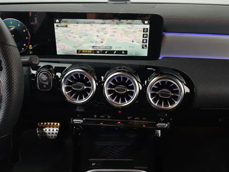 2023 Mercedes-Benz CLA с пробегом 2 429 км