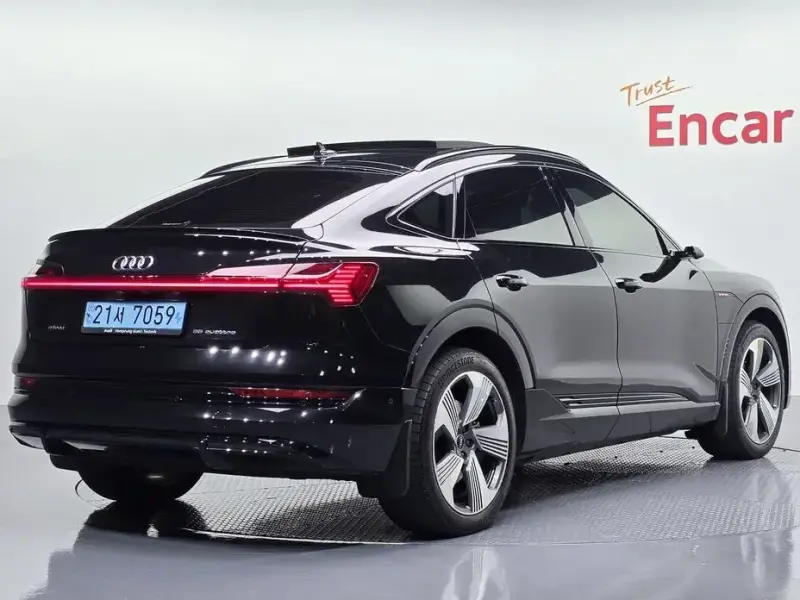 2021 Audi e-tron с пробегом 88 326 км