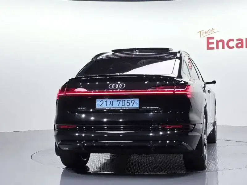 2021 Audi e-tron с пробегом 88 326 км
