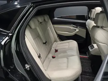 2021 Audi e-tron с пробегом 88 326 км