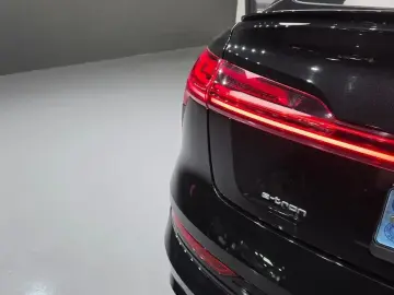 2021 Audi e-tron с пробегом 88 326 км