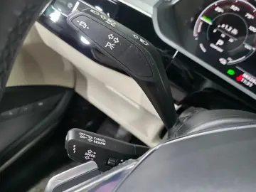 2021 Audi e-tron с пробегом 88 326 км
