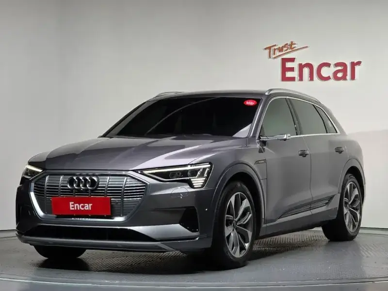 2021 Audi e-tron с пробегом 53 124 км