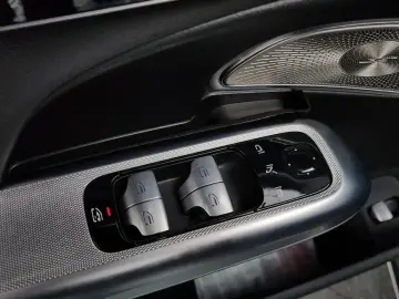 2024 Mercedes-Benz E-Класс с пробегом 46 609 км