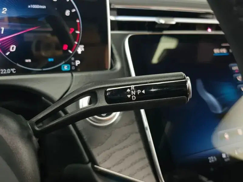 2024 Mercedes-Benz E-Класс с пробегом 15 090 км