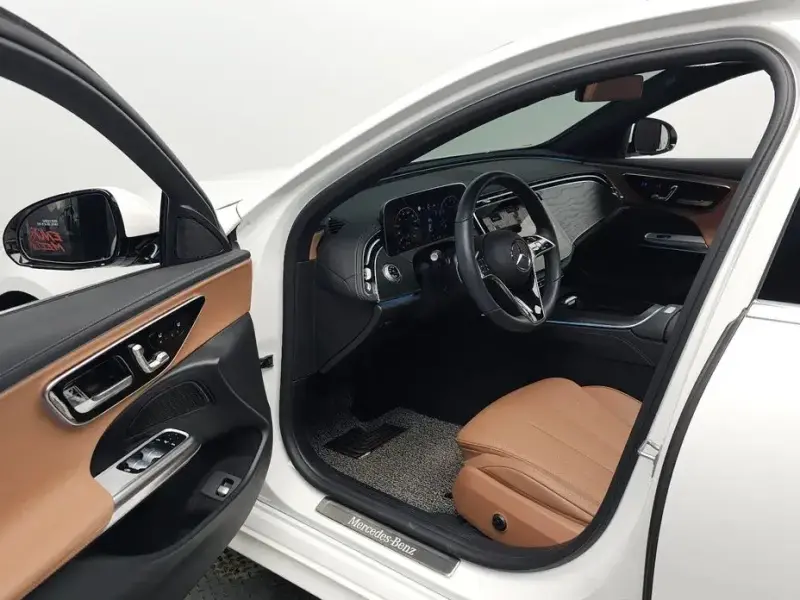 2024 Mercedes-Benz E-Класс с пробегом 15 090 км