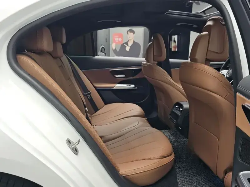 2024 Mercedes-Benz E-Класс с пробегом 15 090 км