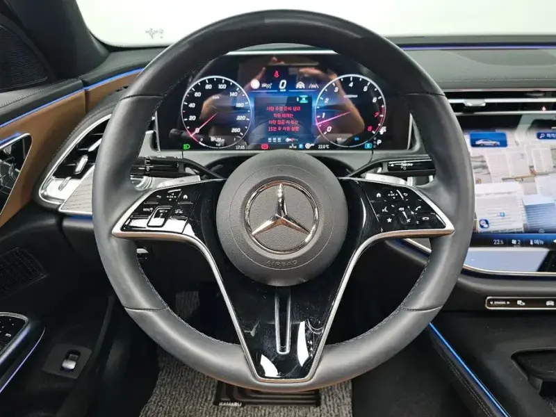2024 Mercedes-Benz E-Класс с пробегом 15 090 км