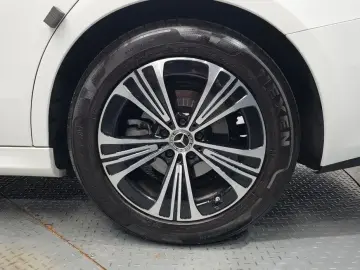 2024 Mercedes-Benz E-Класс с пробегом 15 090 км