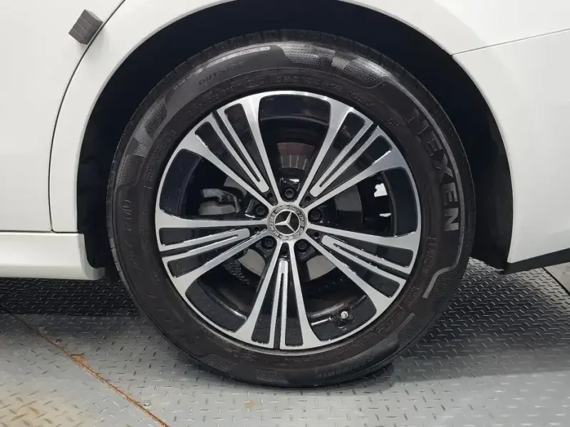 2024 Mercedes-Benz E-Класс с пробегом 15 090 км