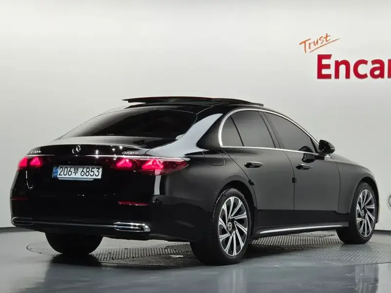 2024 Mercedes-Benz E-Класс с пробегом 59 929 км