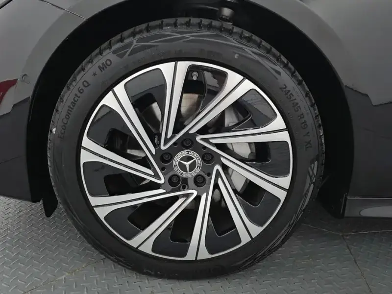 2025 Mercedes-Benz E-Класс с пробегом 1 434 км