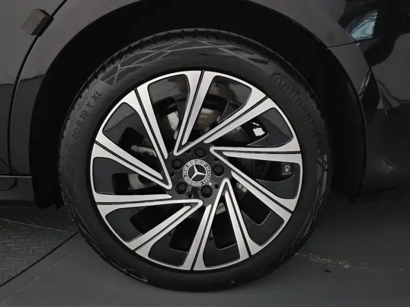 2025 Mercedes-Benz E-Класс с пробегом 1 434 км