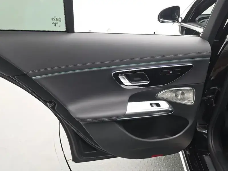 2025 Mercedes-Benz E-Класс с пробегом 1 434 км