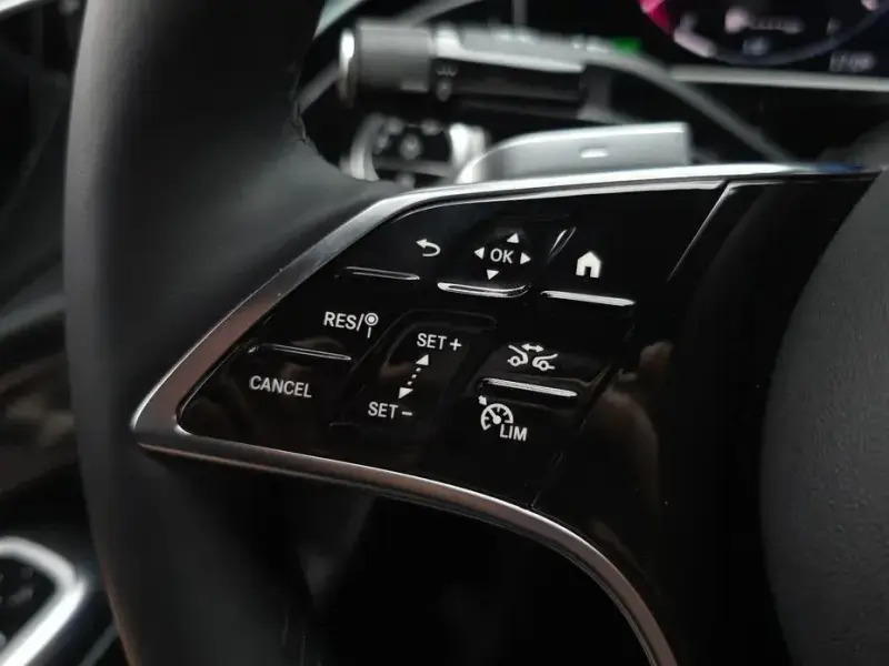 2025 Mercedes-Benz E-Класс с пробегом 1 434 км
