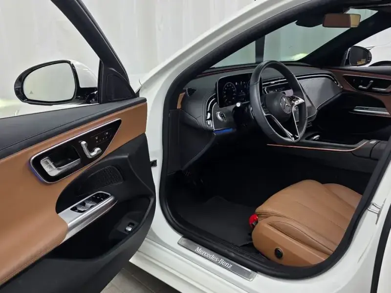 2025 Mercedes-Benz E-Класс с пробегом 26 028 км