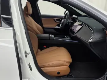 2025 Mercedes-Benz E-Класс с пробегом 26 028 км