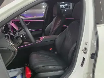 2025 Mercedes-Benz E-Класс с пробегом 7 861 км