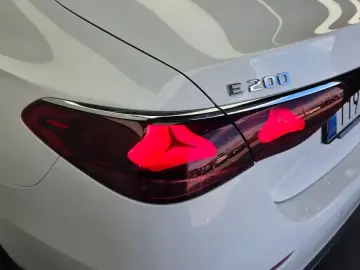 2025 Mercedes-Benz E-Класс с пробегом 26 028 км