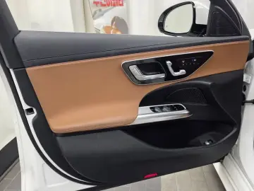 2025 Mercedes-Benz E-Класс с пробегом 26 028 км