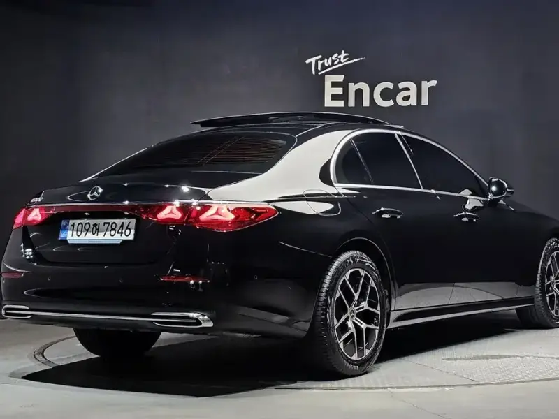 2025 Mercedes-Benz E-Класс с пробегом 11 717 км