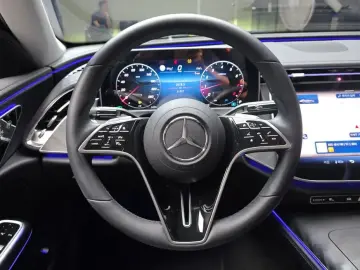 2025 Mercedes-Benz E-Класс с пробегом 11 717 км