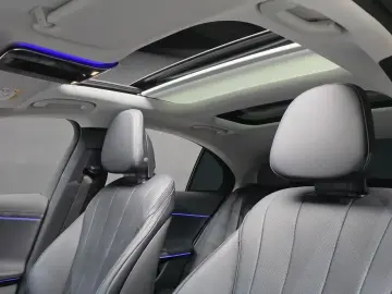 2025 Mercedes-Benz E-Класс с пробегом 11 717 км