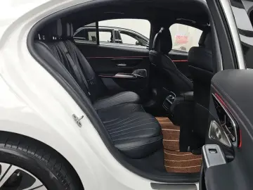 2024 Mercedes-Benz E-Класс с пробегом 38 750 км