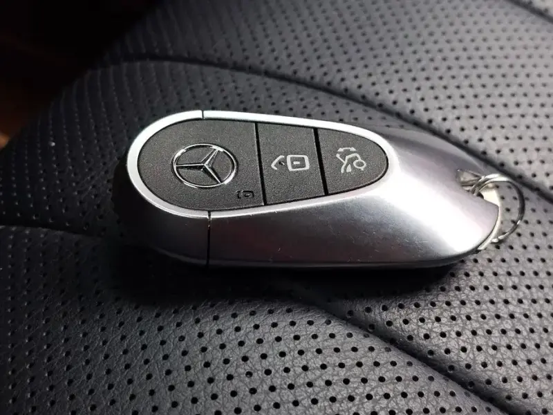2024 Mercedes-Benz E-Класс с пробегом 38 750 км