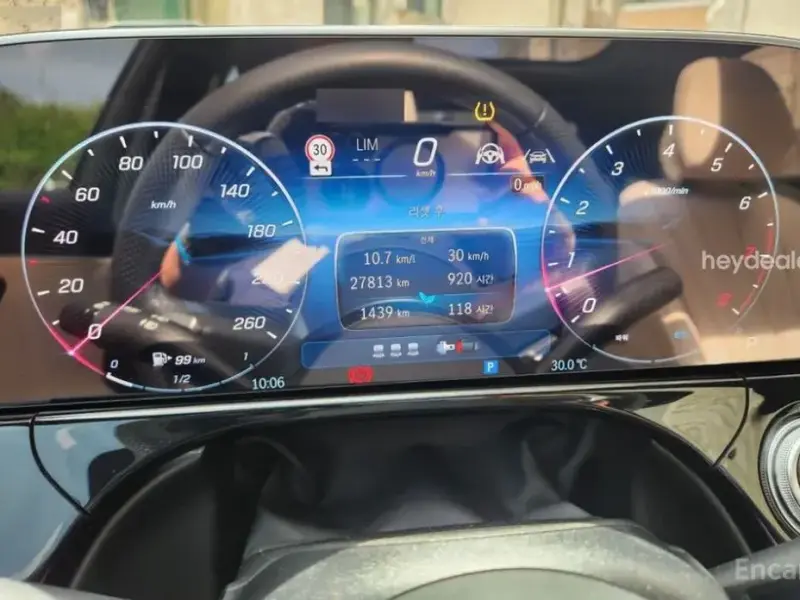 2025 Mercedes-Benz E-Класс с пробегом 28 042 км