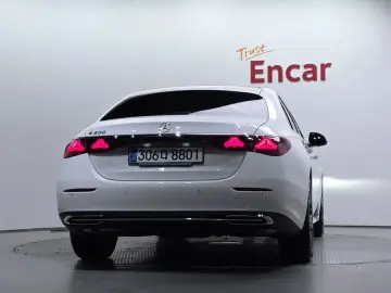 2025 Mercedes-Benz E-Класс с пробегом 4 535 км