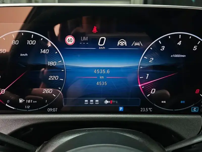 2025 Mercedes-Benz E-Класс с пробегом 4 535 км