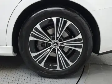 2025 Mercedes-Benz E-Класс с пробегом 4 535 км