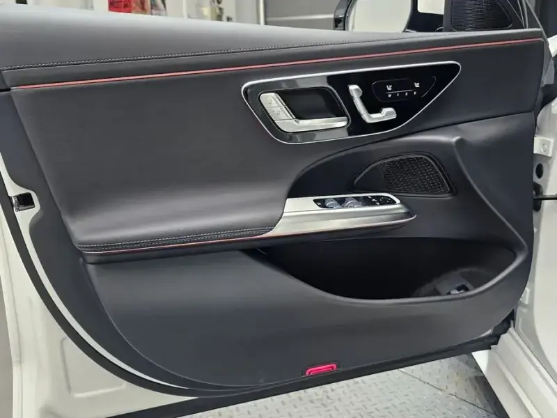 2025 Mercedes-Benz E-Класс с пробегом 4 535 км