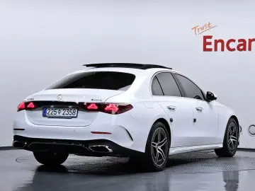 2025 Mercedes-Benz E-Класс с пробегом 9 641 км