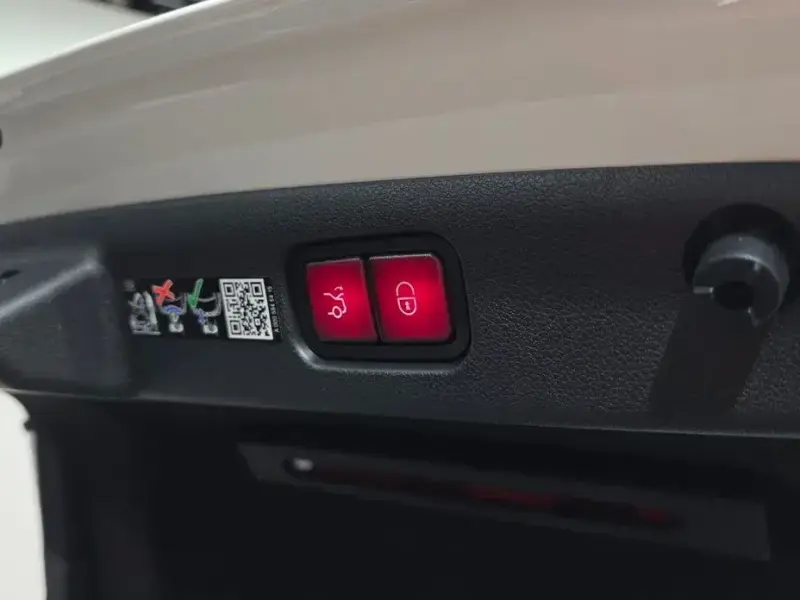 2025 Mercedes-Benz E-Класс с пробегом 4 535 км