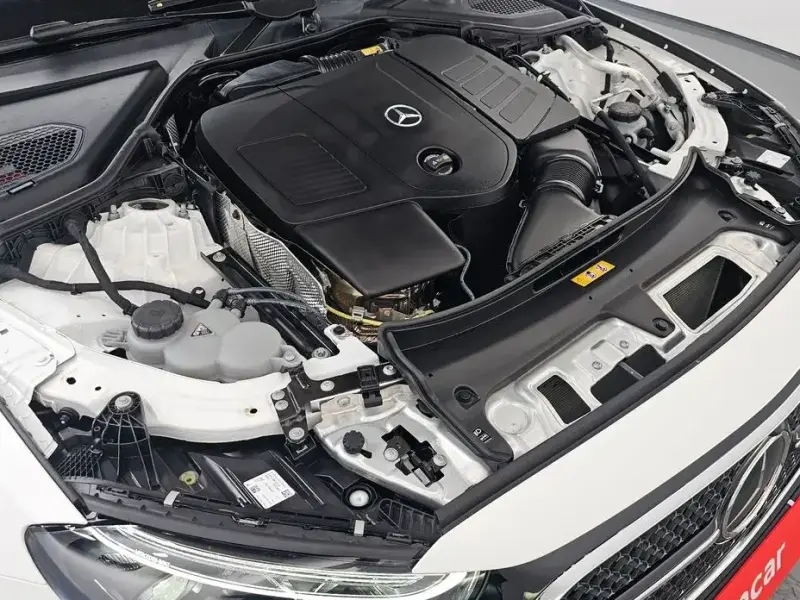 2025 Mercedes-Benz E-Класс с пробегом 9 641 км