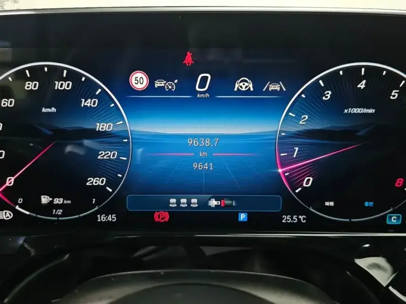 2025 Mercedes-Benz E-Класс с пробегом 9 641 км