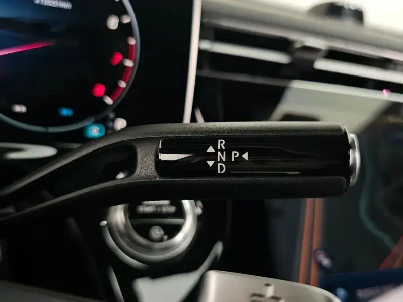 2025 Mercedes-Benz E-Класс с пробегом 9 641 км