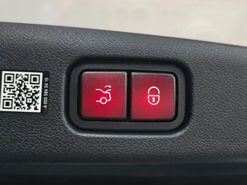 2025 Mercedes-Benz E-Класс с пробегом 9 641 км
