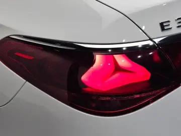 2025 Mercedes-Benz E-Класс с пробегом 9 641 км