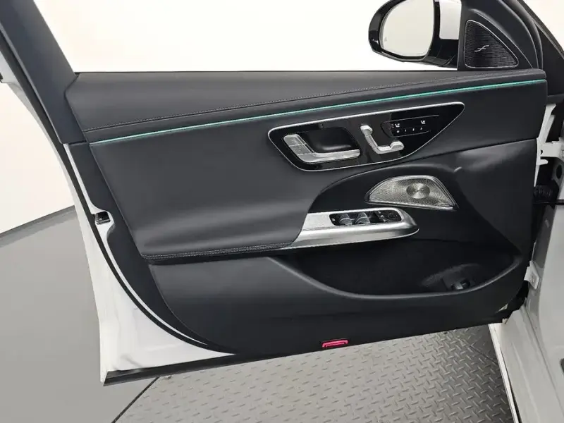 2025 Mercedes-Benz E-Класс с пробегом 9 641 км