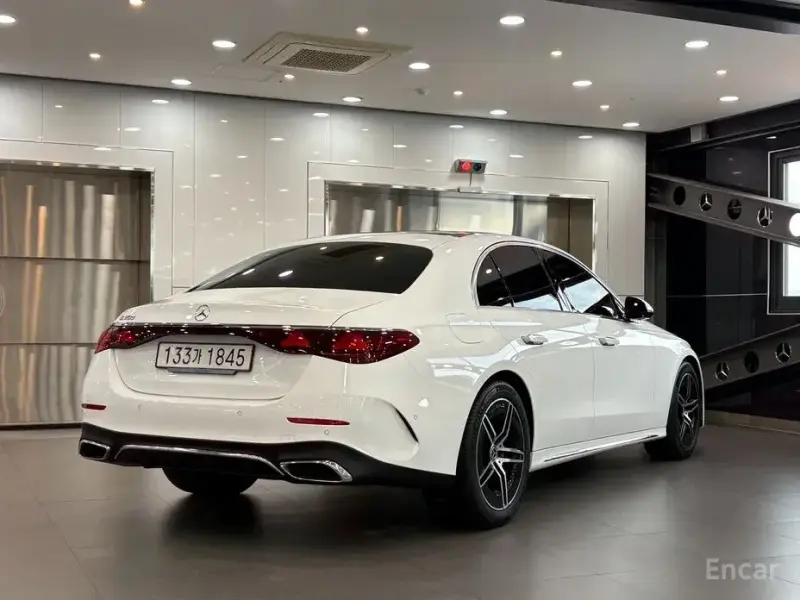 2025 Mercedes-Benz E-Класс с пробегом 1 803 км
