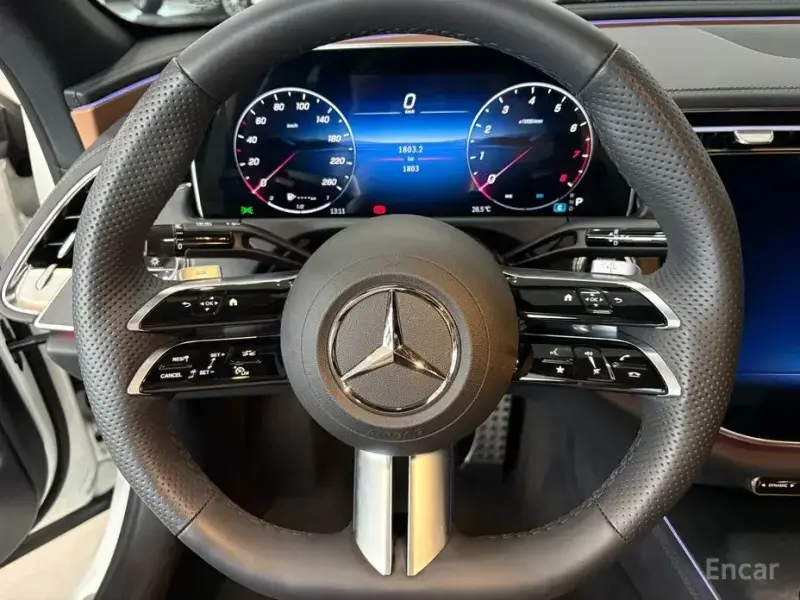 2025 Mercedes-Benz E-Класс с пробегом 1 803 км