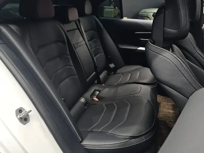 2024 Mercedes-Benz E-Класс с пробегом 29 729 км