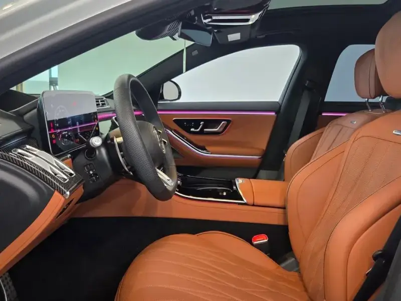 2025 Mercedes-Benz E-Класс с пробегом 9 650 км