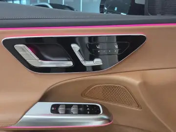 2025 Mercedes-Benz E-Класс с пробегом 9 650 км
