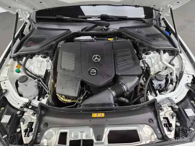 2025 Mercedes-Benz E-Класс с пробегом 12 254 км